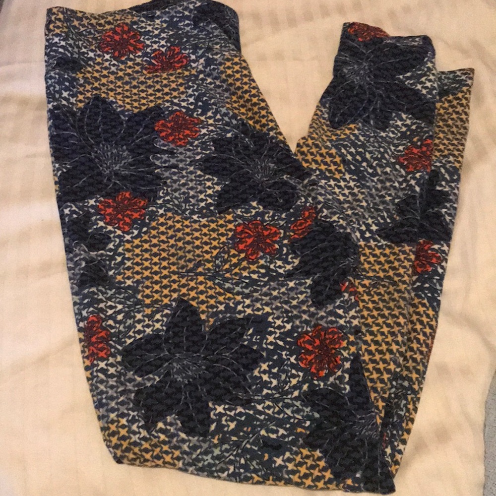 Leggings multi color beautiful worn once